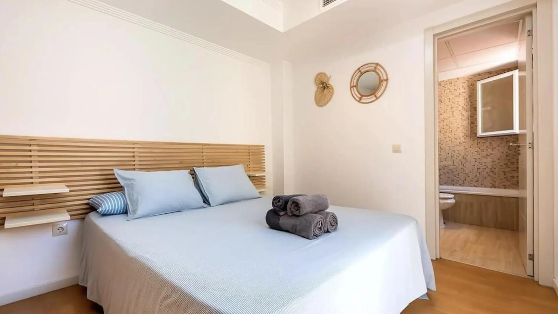 H2M Ventura Angel Flat Smarttv & Aacc Near Centre Apartment Malaga